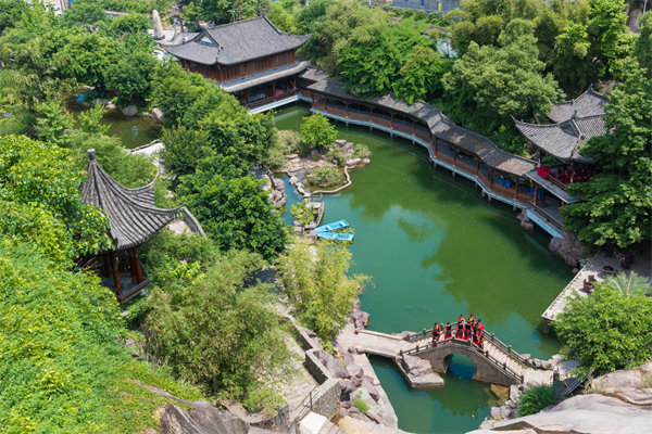 溫州戰(zhàn)略咨詢公司可以提供哪些有效的商業(yè)模式創(chuàng)新方案？