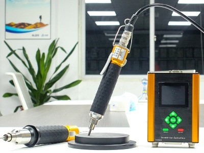 伺服電批加上機器人視覺，究竟是什么效果？-堅豐股份